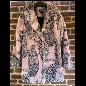EUC GUESS Los Angeles Pinkish Cheetah Print Faux Fur Coat Jacket S Lined nice 🩶